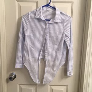 Pinstripe button down!🌾